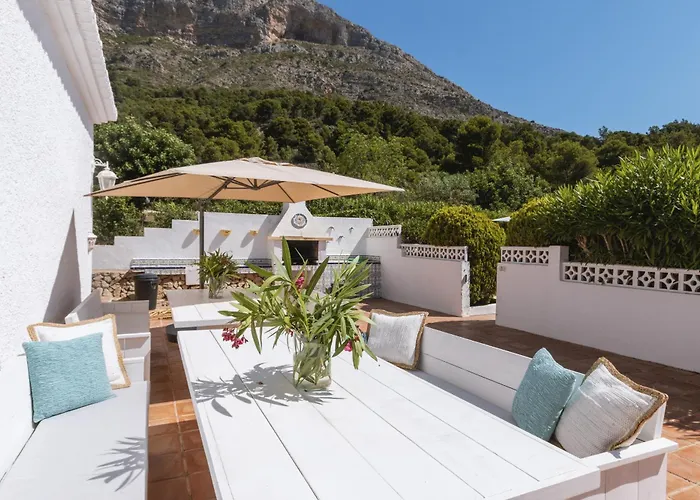 Casa Ladera Villa *